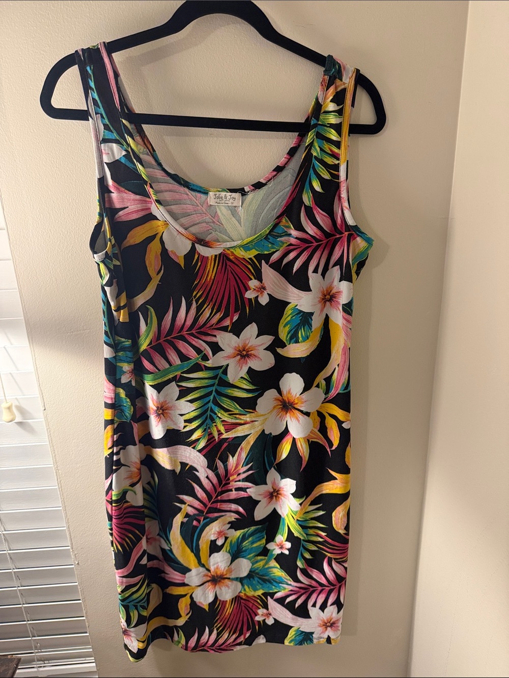 Sleeveless Tropical Floral Mini Dress - Black Multi
